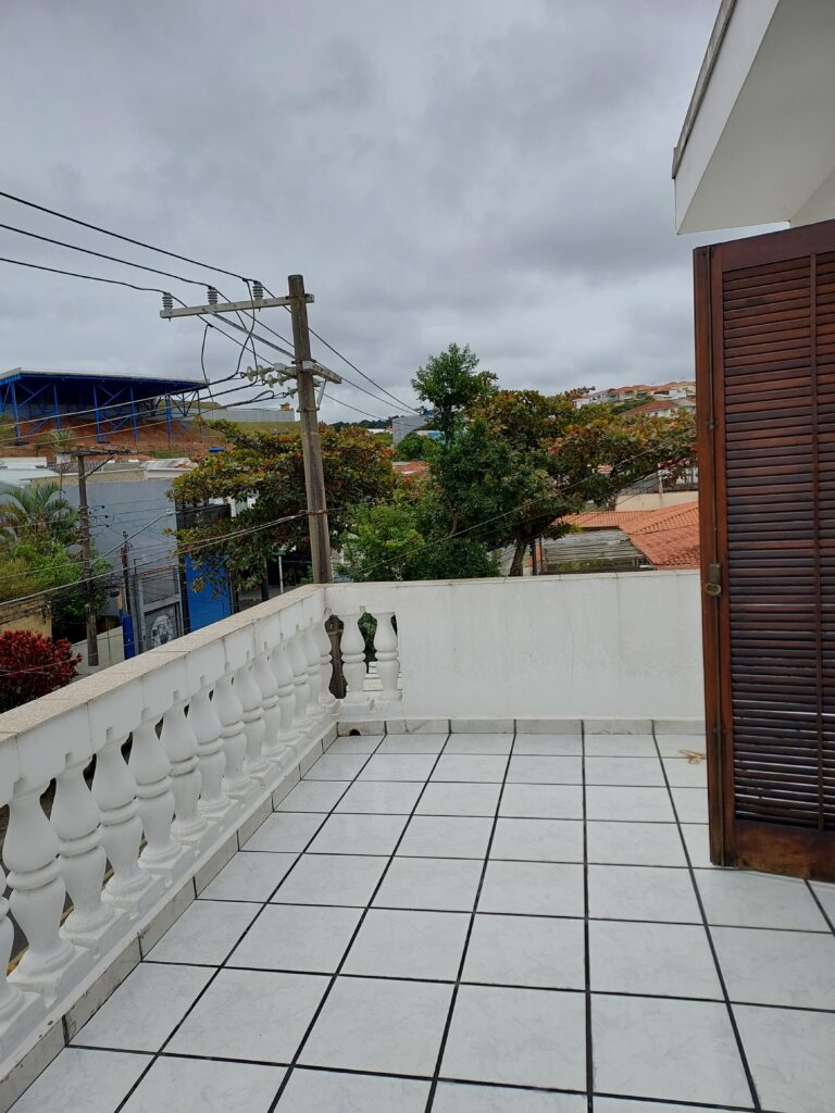 Casa espaçosa a venda no Jabaquara