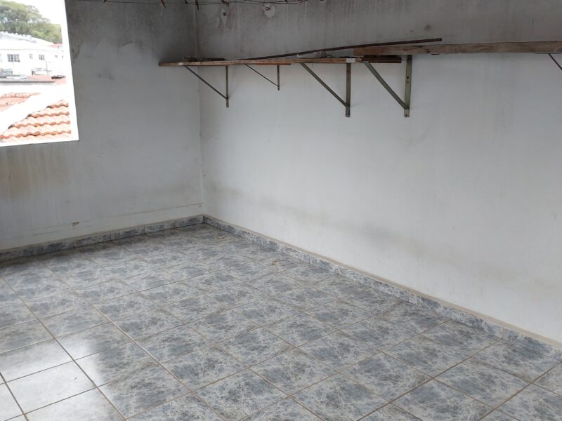 Casa espaçosa a venda no Jabaquara