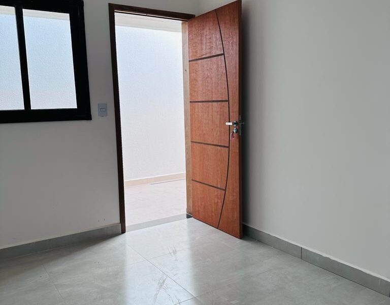 Ótimo apartamento com 2 dormitórios, Vila Paranaguá SP