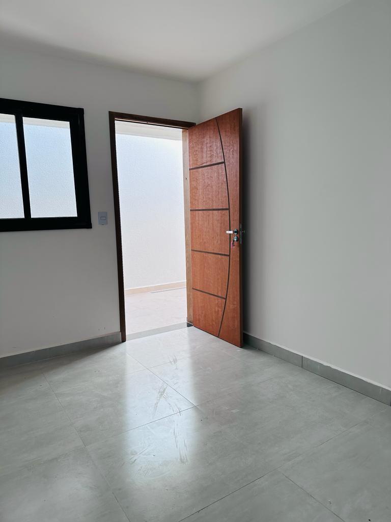 Ótimo apartamento com 2 dormitórios, Vila Paranaguá SP