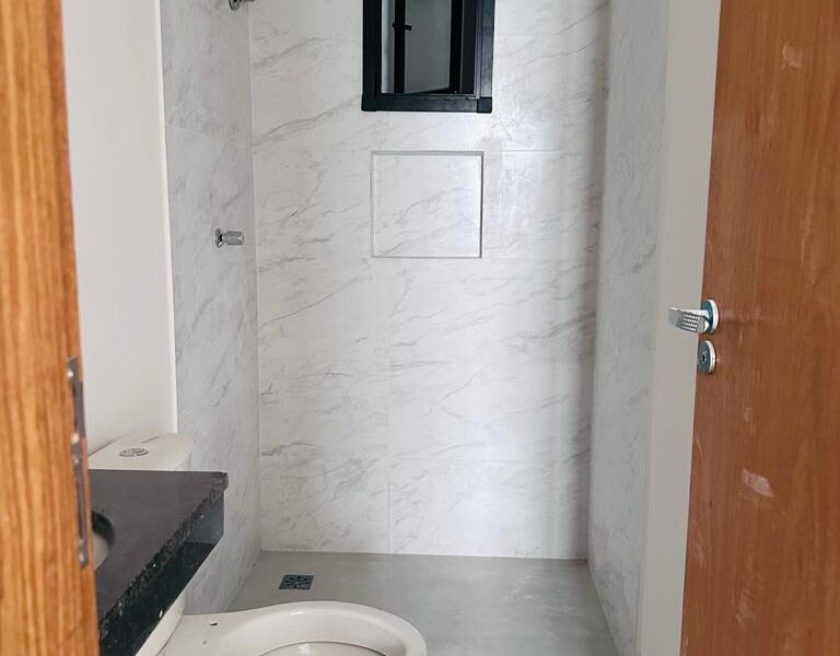 Ótimo apartamento com 2 dormitórios, Vila Paranaguá SP
