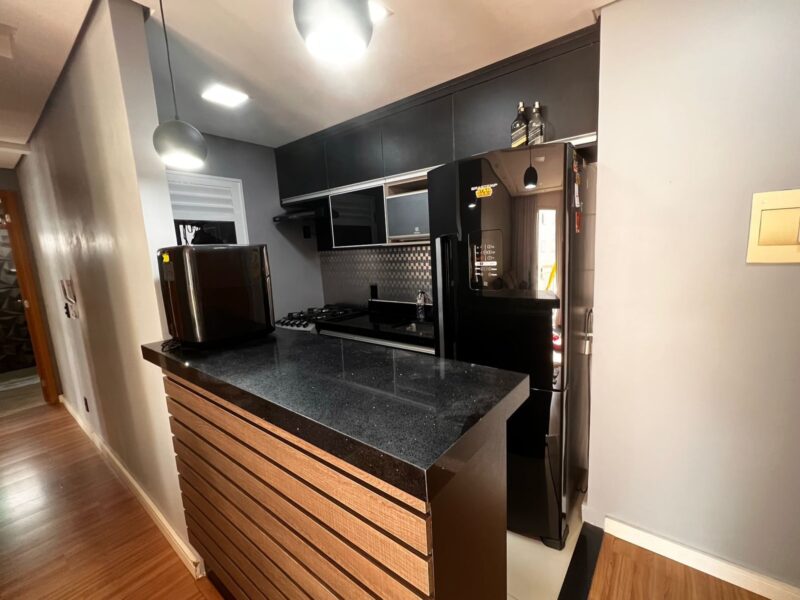 Apartamento impecável, com 2 quartos e ao lado da estação do monotrilho - Jd. Colonial SP