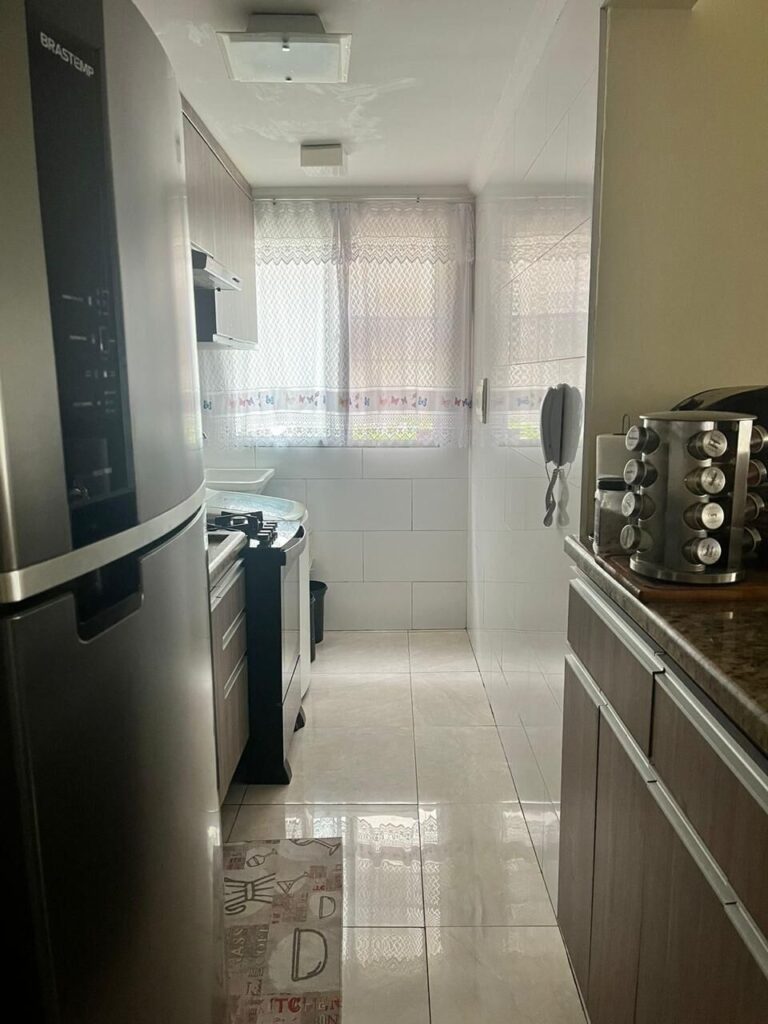 Apartamento com 2 quartos, todo com ventilação natural - Jd. Santa Terezinha SP