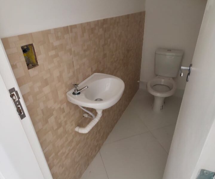Sobrados Frontais com 2 quartos e vaga de carro
