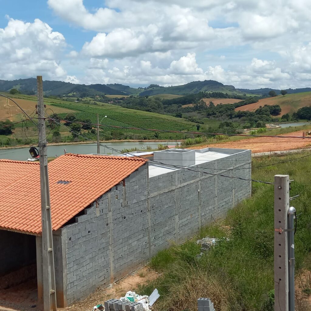 LINDA CASA NA CIDADE DE TOLEDO